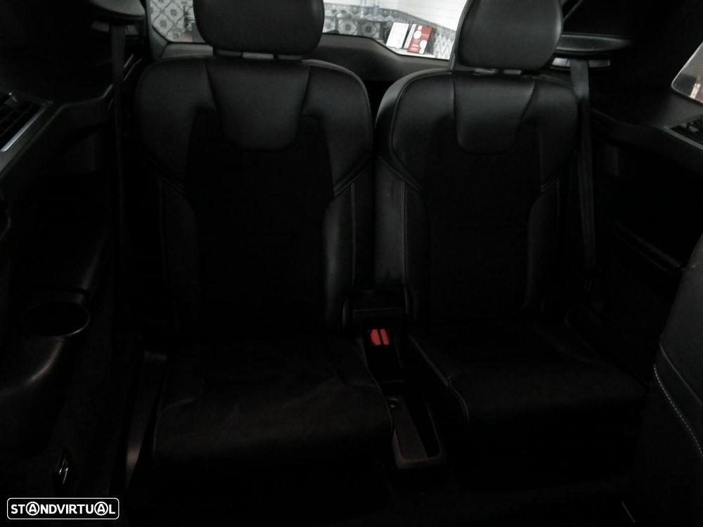 Volvo XC 90 2.0 D4 R-Design - 18