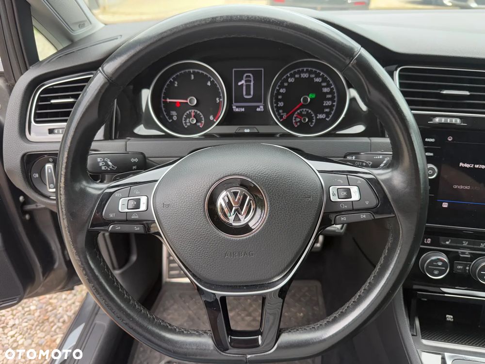 Volkswagen Golf 2.0 TDI DSG Sound - 19