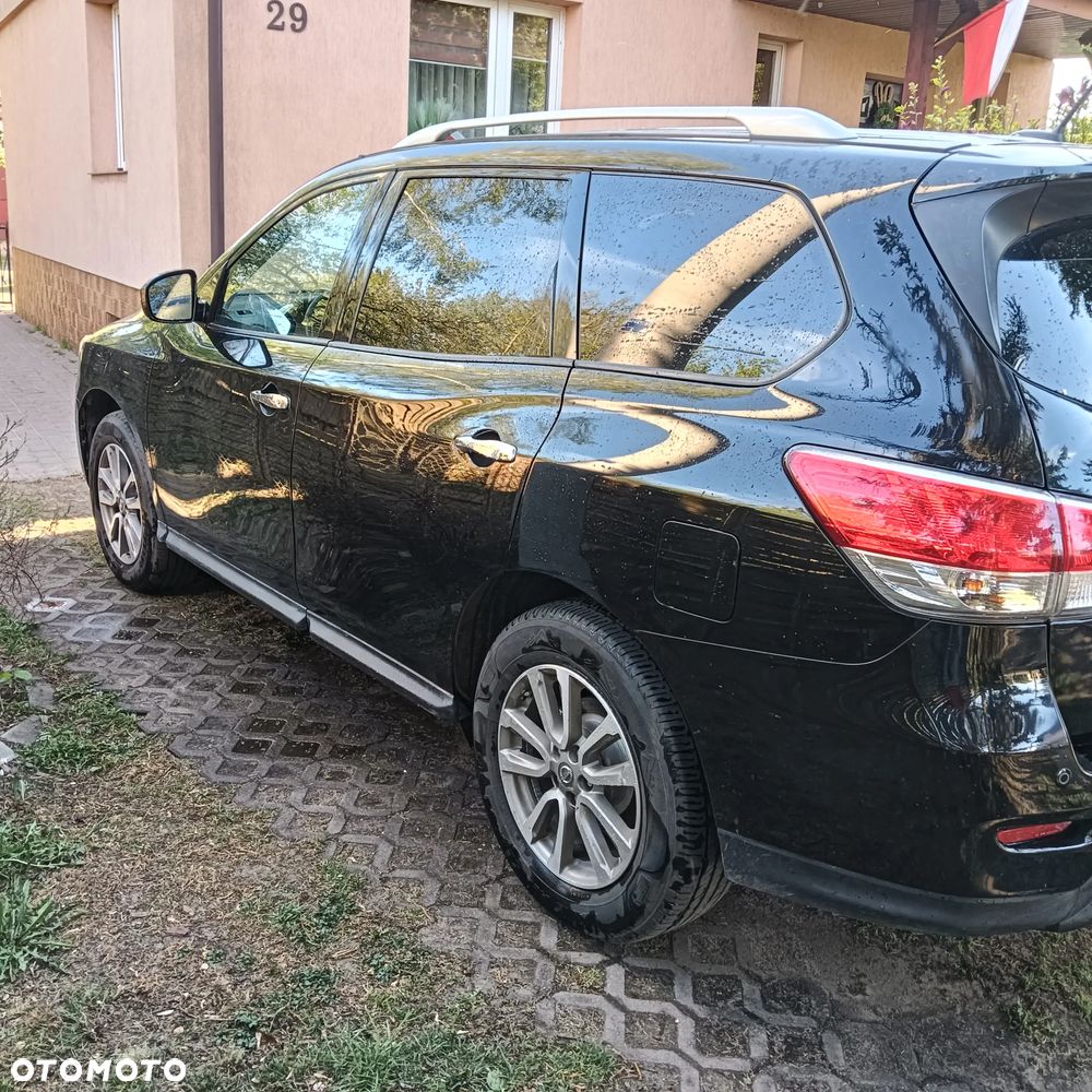 Nissan Pathfinder - 5