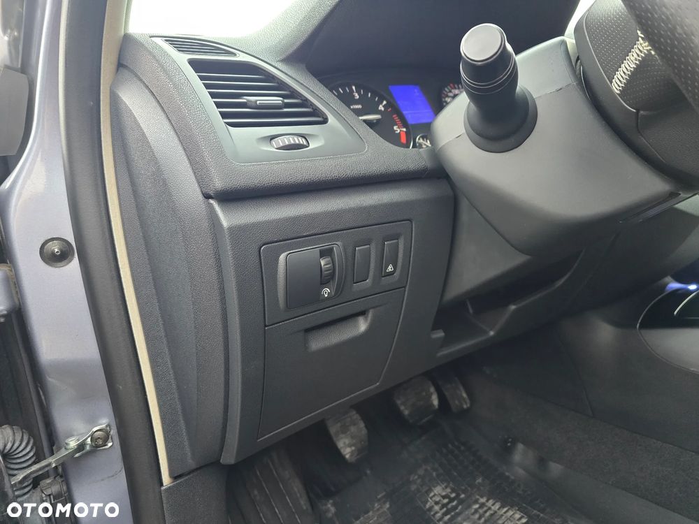 Renault Laguna 2.0 dCi Dynamique - 29