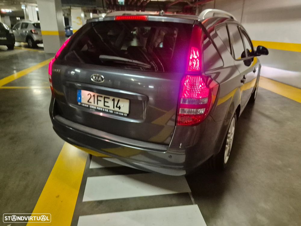 Kia Ceed SW 1.6 CRDi LX - 14