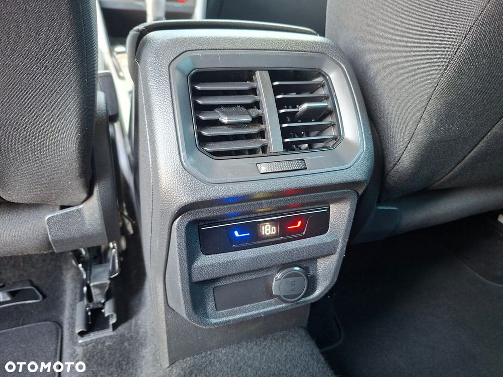 Volkswagen Tiguan - 14