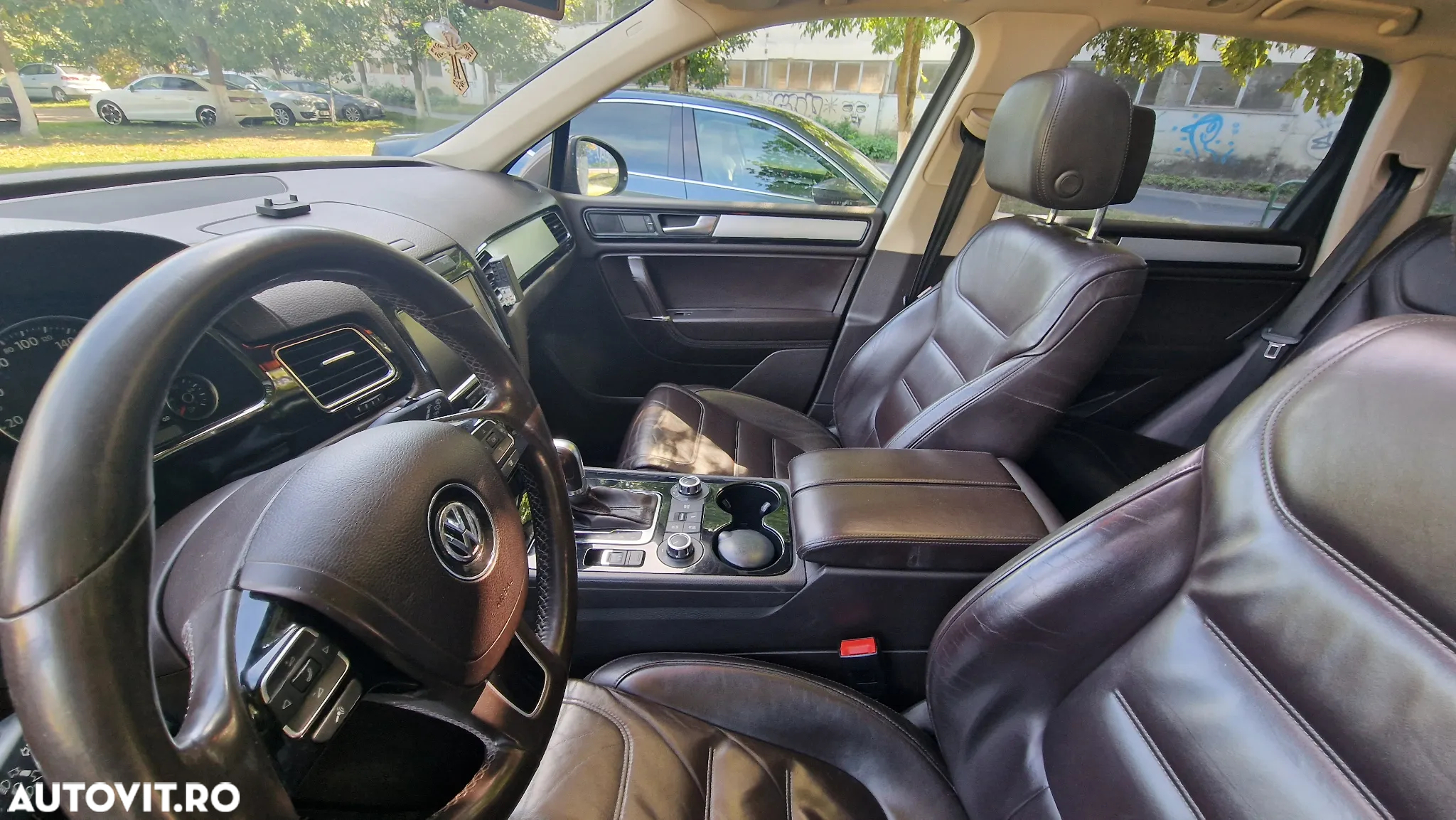 Volkswagen Touareg 3.0 V6 TDI BMT - 23