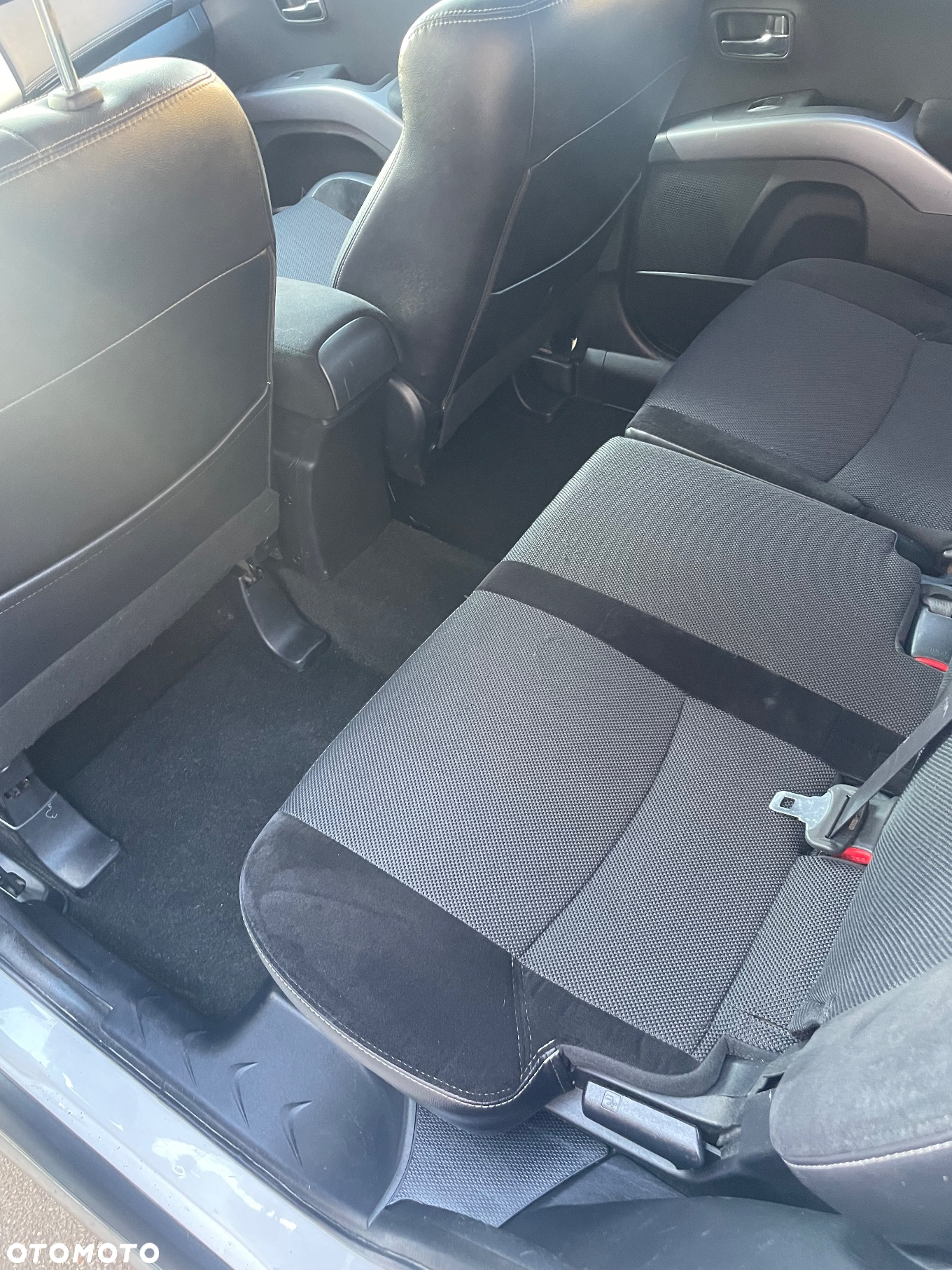Mitsubishi Outlander 2.4 4WD Intense - 13