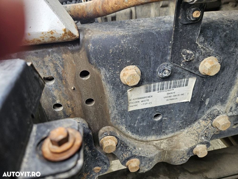 Ford 4142M - 7