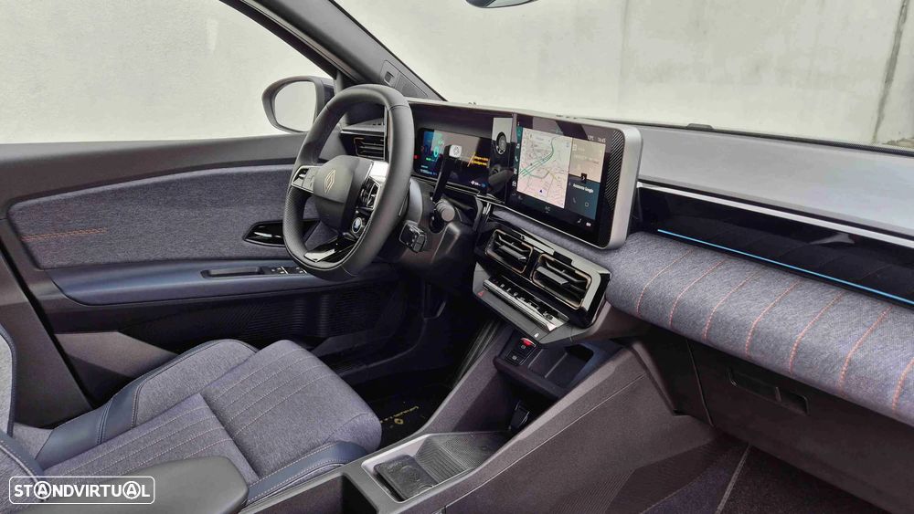 Renault 4 E-Tech 52 kWh Techno Autonomia Conforto - 17