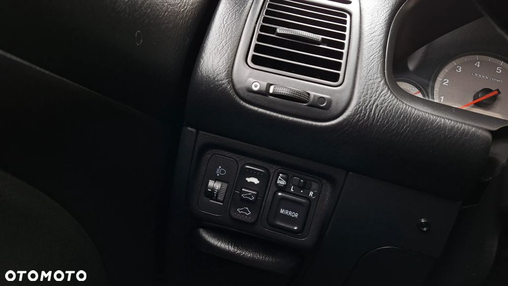 Honda Civic 1.7 ES - 24