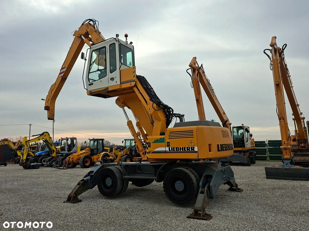 Liebherr A904 Koparka Przeładunkowa - 1