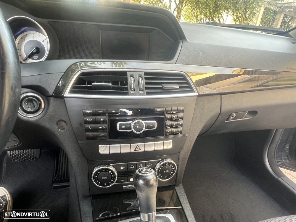 Mercedes-Benz C 220 Station CDI DPF (BlueEFFICIENCY) 7G-TRONIC Avantgarde - 17