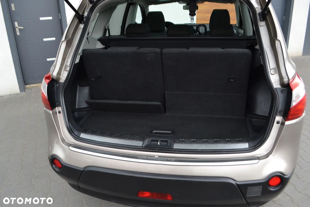 Nissan Qashqai+2 - 16