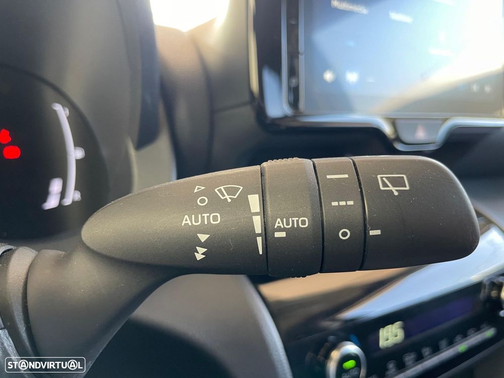 Toyota Yaris Cross 1.5 HDF Comfort Plus - 16