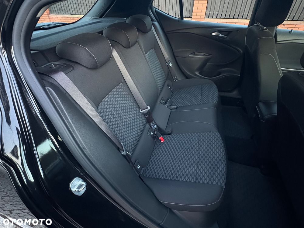 Opel Astra 1.0 T Enjoy S&S - 23