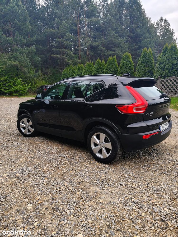Volvo XC 40 T2 Momentum - 8