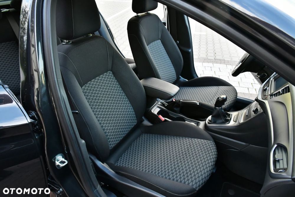 Opel Astra V 1.4 T Enjoy - 37