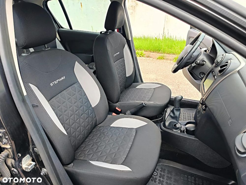 Dacia Sandero 0.9 TCe SL Blackline - 8