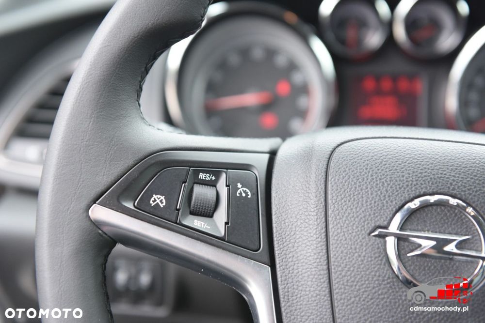 Opel Astra - 33