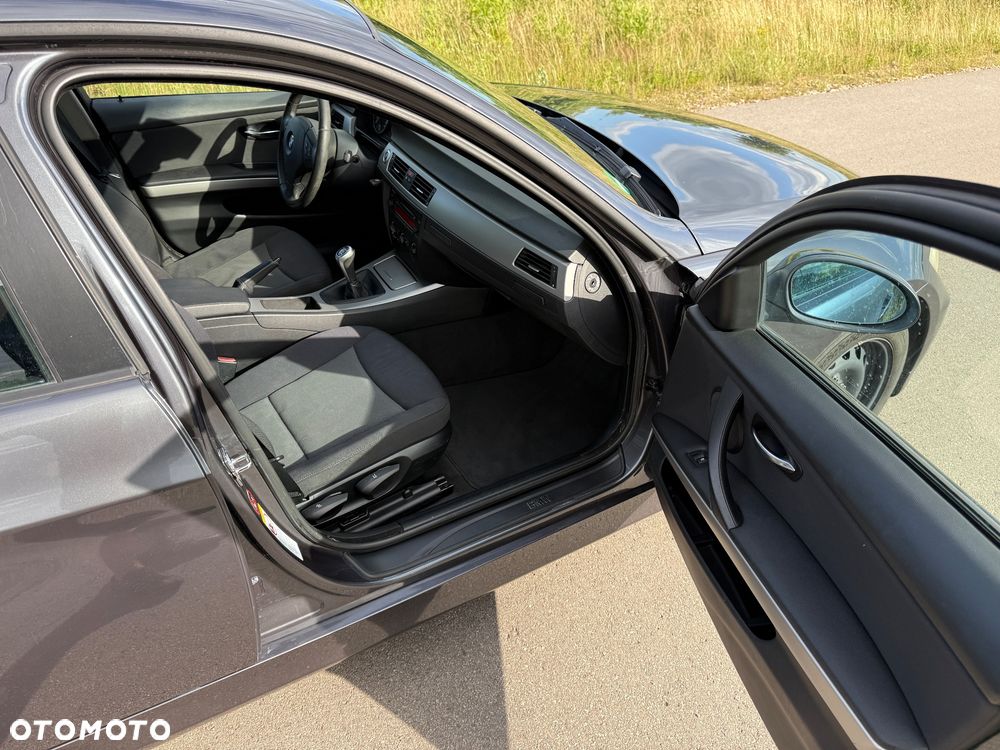 BMW Seria 3 - 13