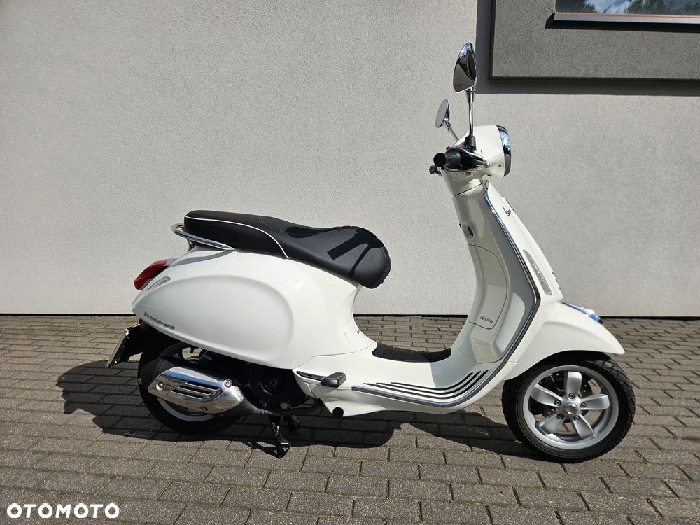 Vespa Primavera - 8