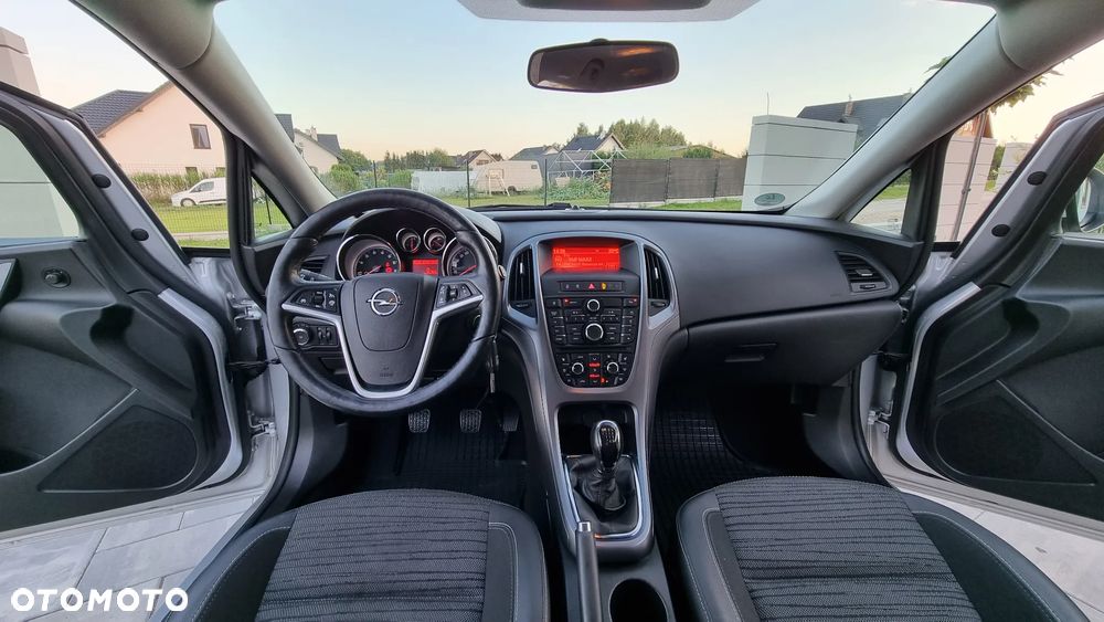 Opel Astra 1.4 T Cosmo - 8