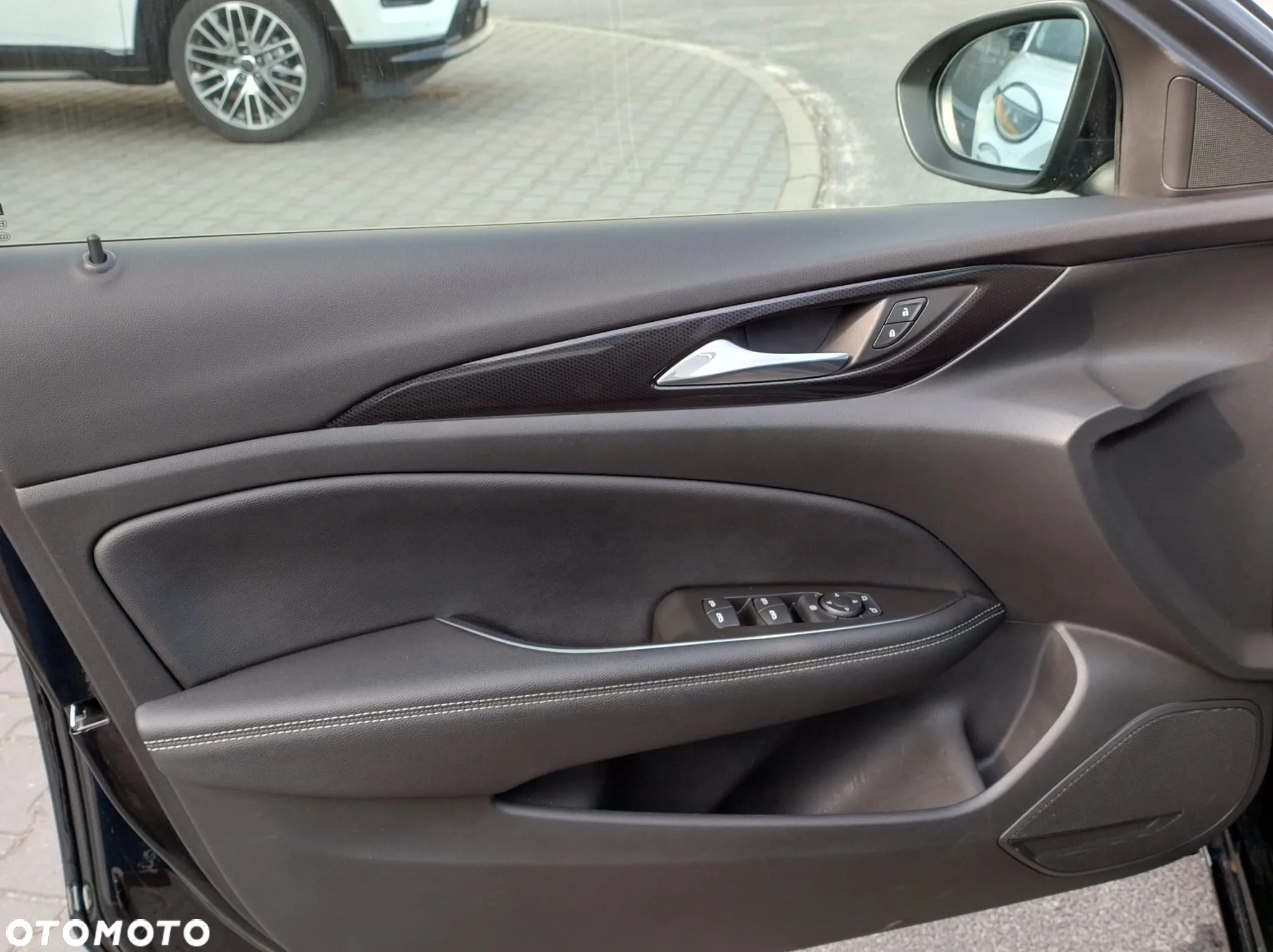 Opel Insignia 2.0 CDTI Elegance S&S - 12