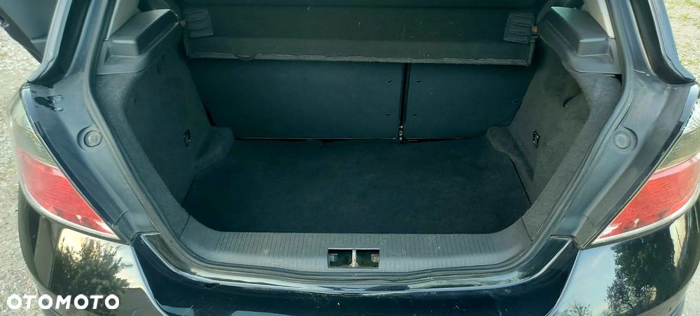 Opel Astra 1.6 Design Edition - 17