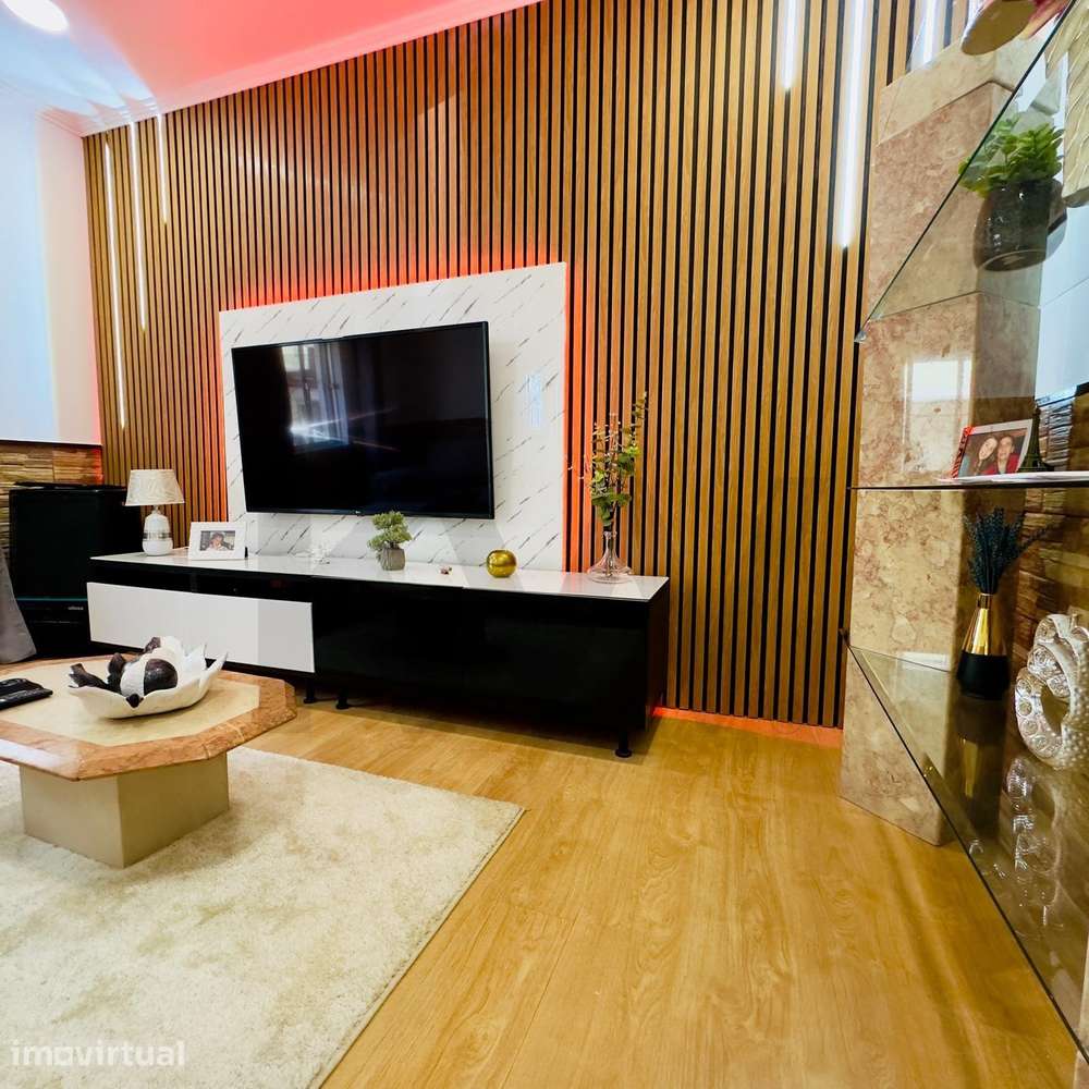 Apartamento T1 | Rés do Chão | Logradouro Privativo com Churrasqueira - Grande imagem: 2/55