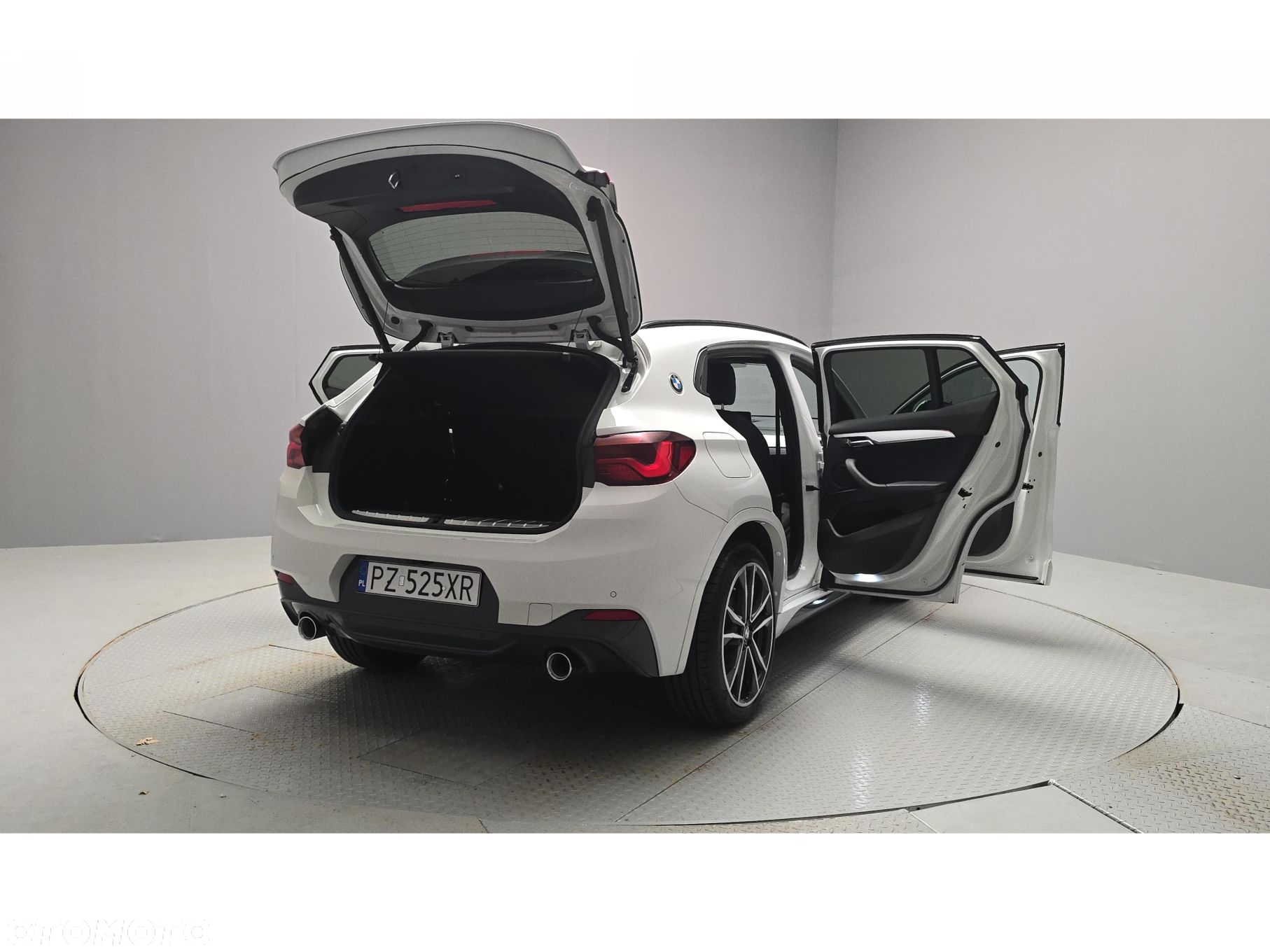BMW X2 - 10
