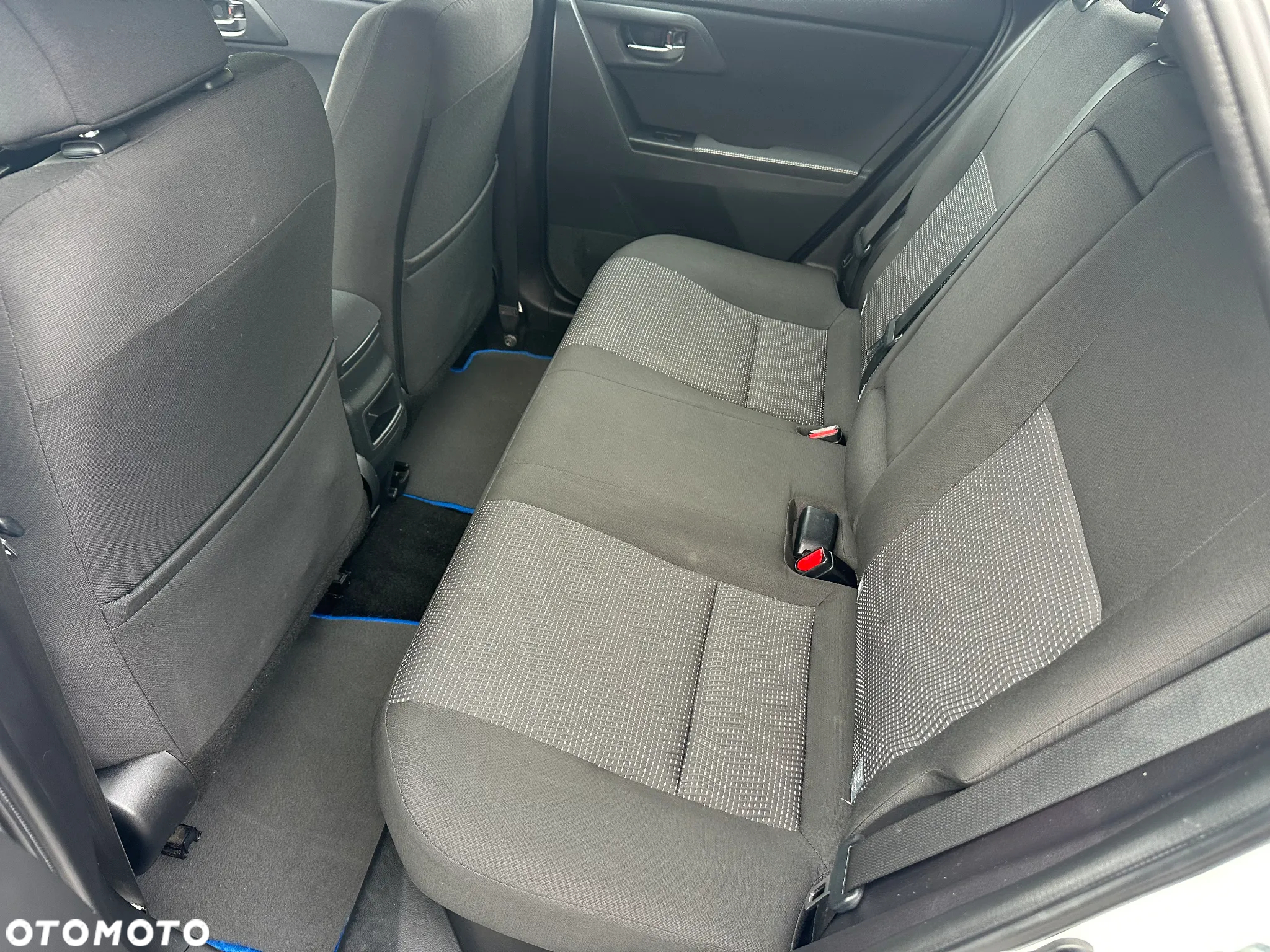 Toyota Auris 1.8 VVT-i Hybrid Automatik Touring Sports Executive - 33