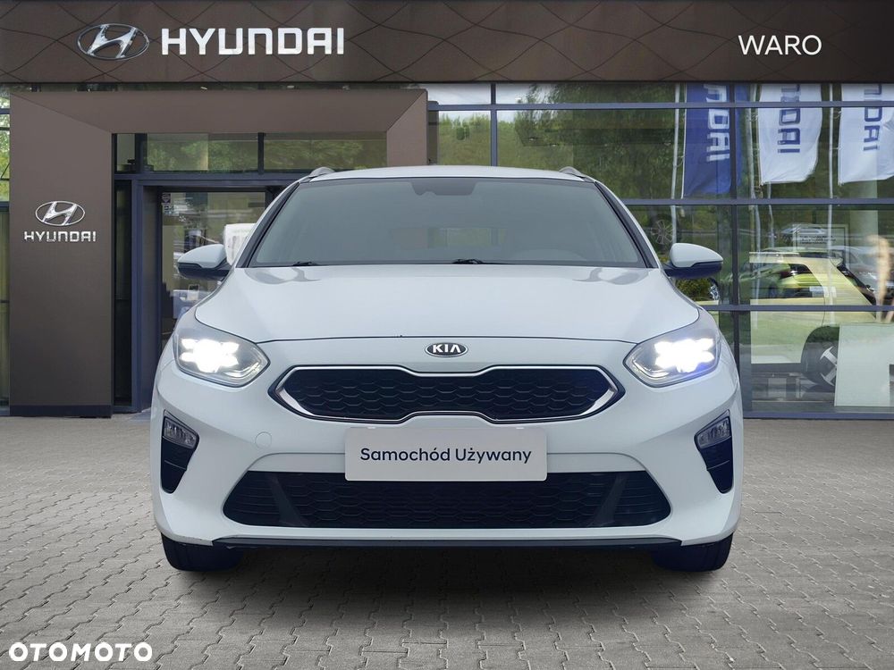 Kia Ceed - 9