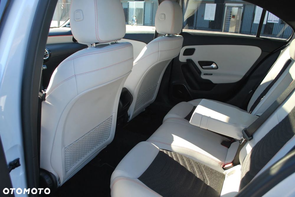 Mercedes-Benz Klasa A 200 Progressive 7G-DCT - 6