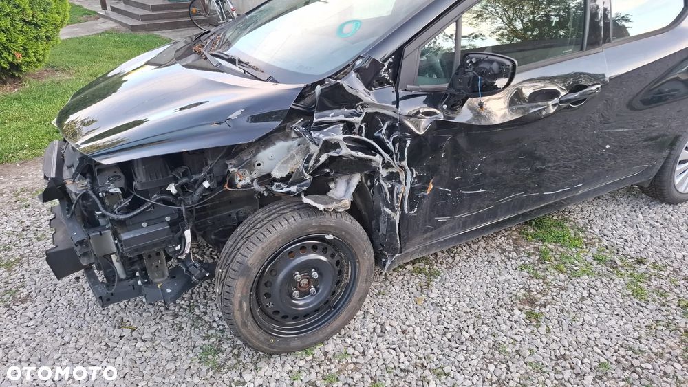 Nissan Micra 1.0 Visia Plus - 9
