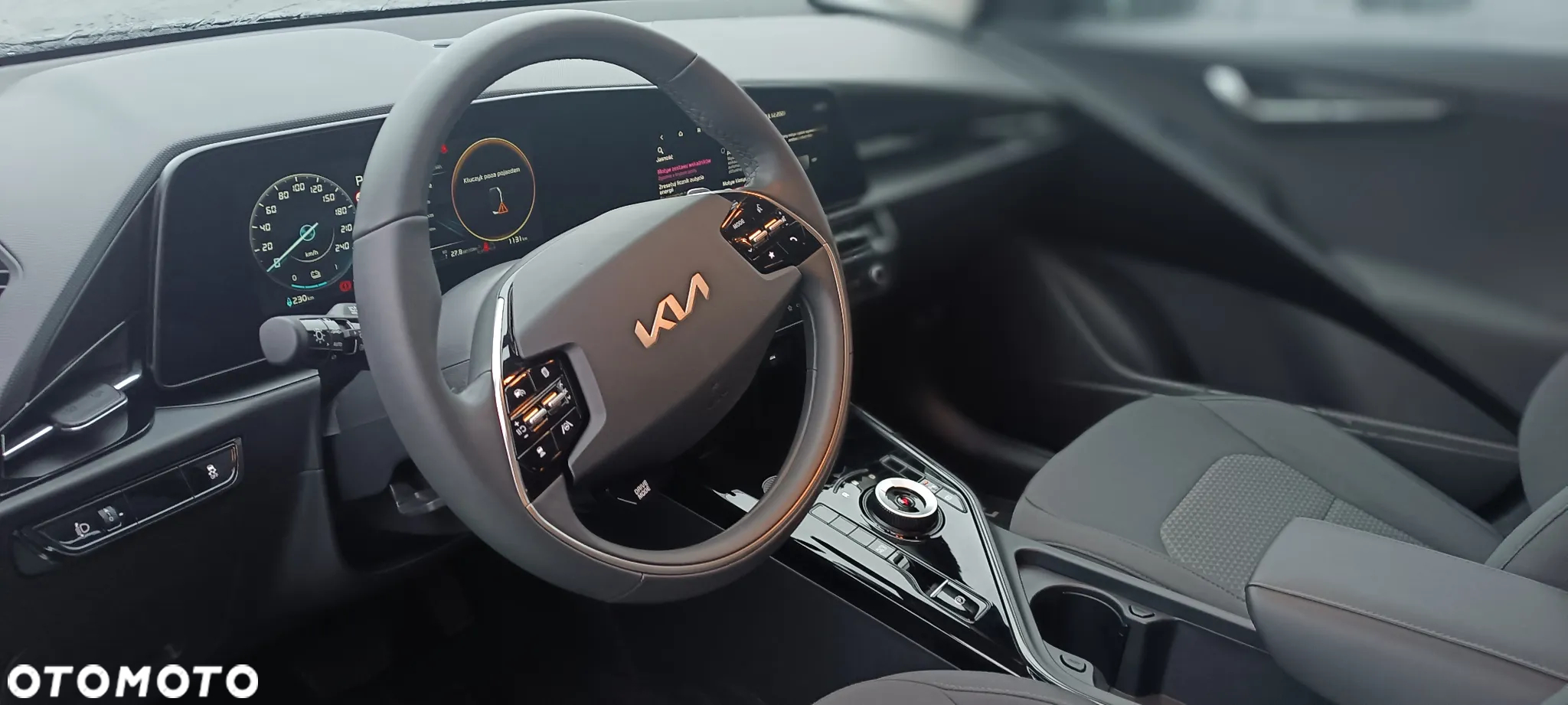 Kia Niro e-Niro 64kWh M - 8