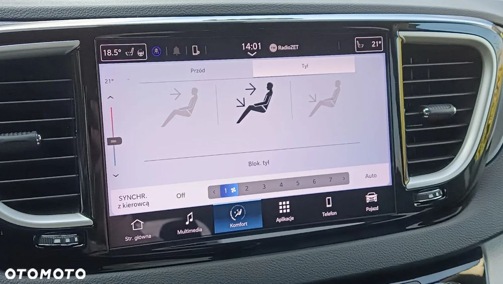 Chrysler Pacifica - 32