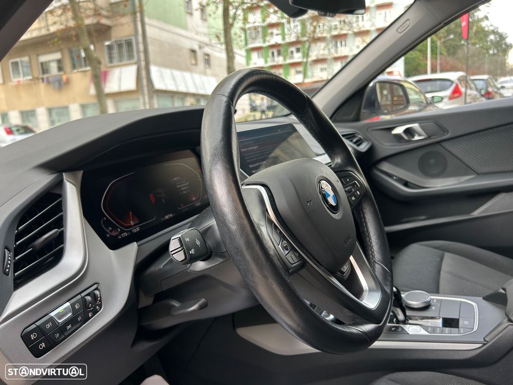 BMW 118 i Auto - 30