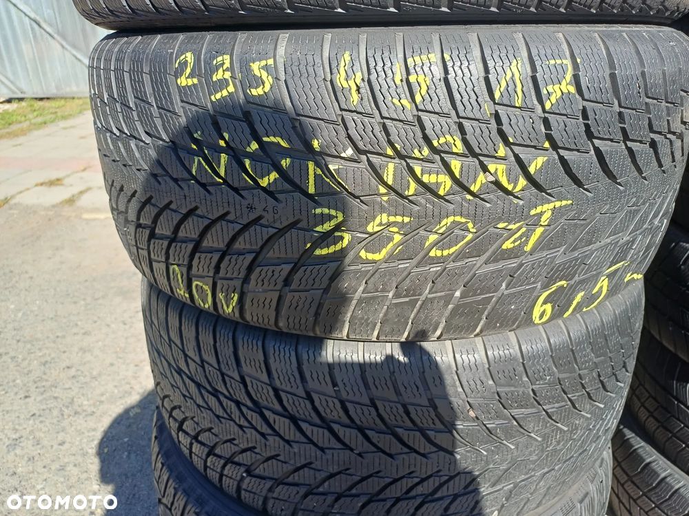235/45/17 Nokian - 1
