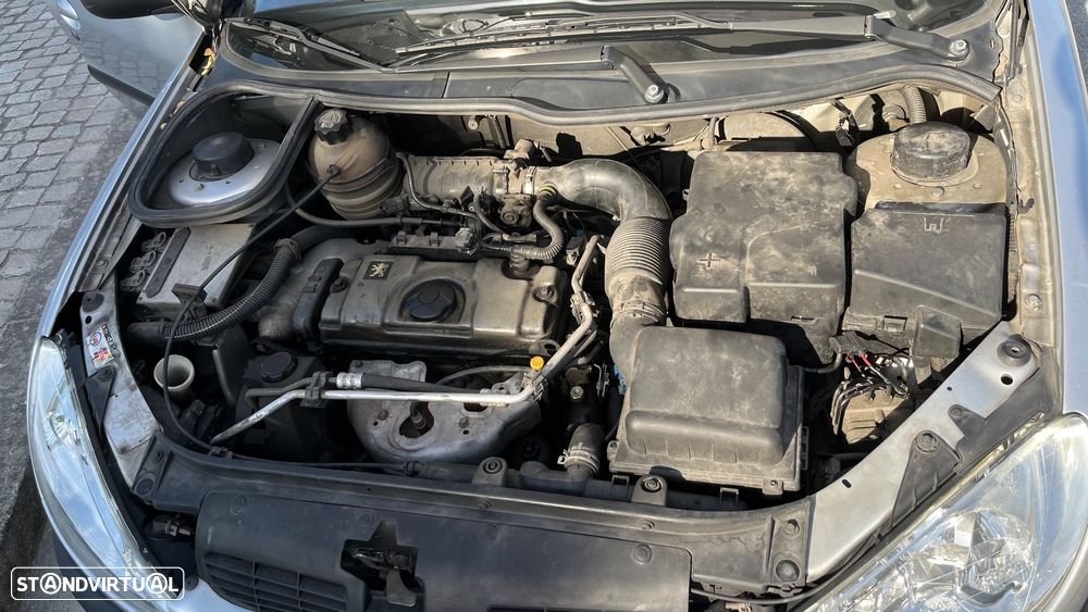 Peugeot 206 1.1 Color Line - 27