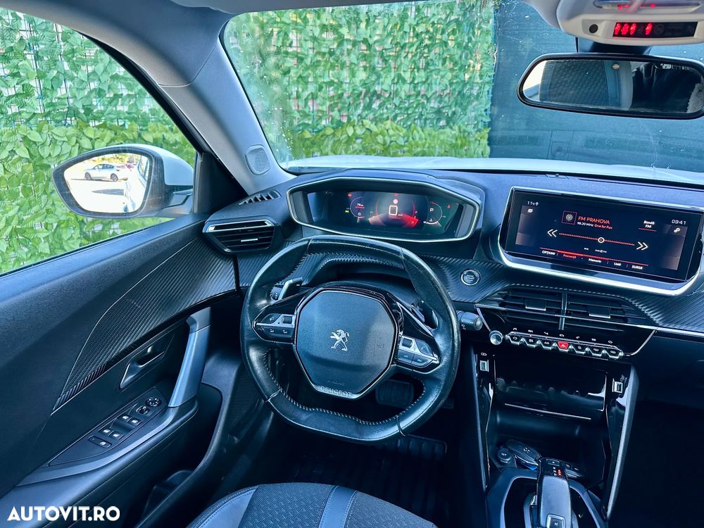 Peugeot 2008 - 9