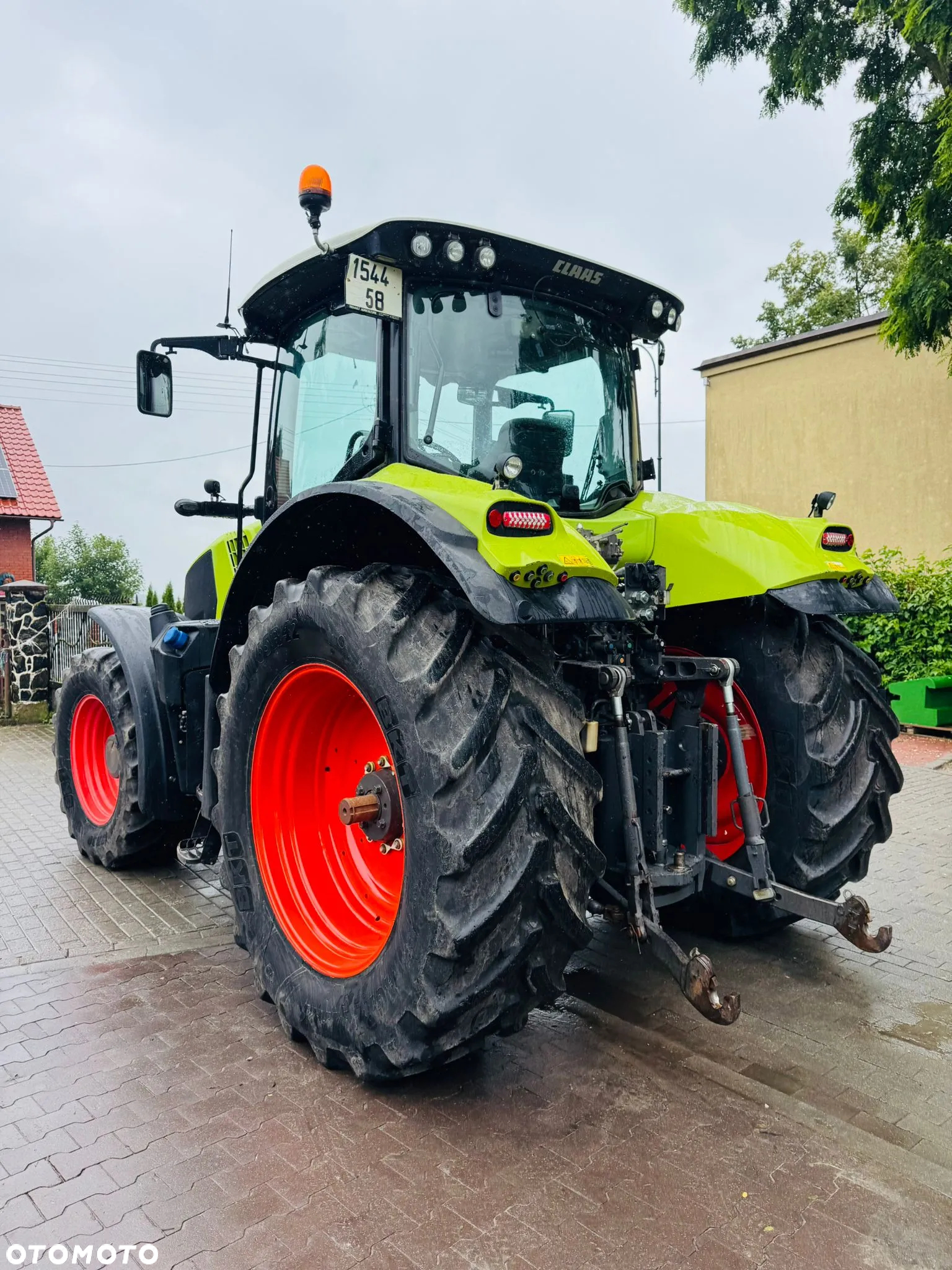 Claas Axion 810 CEBIS - 8