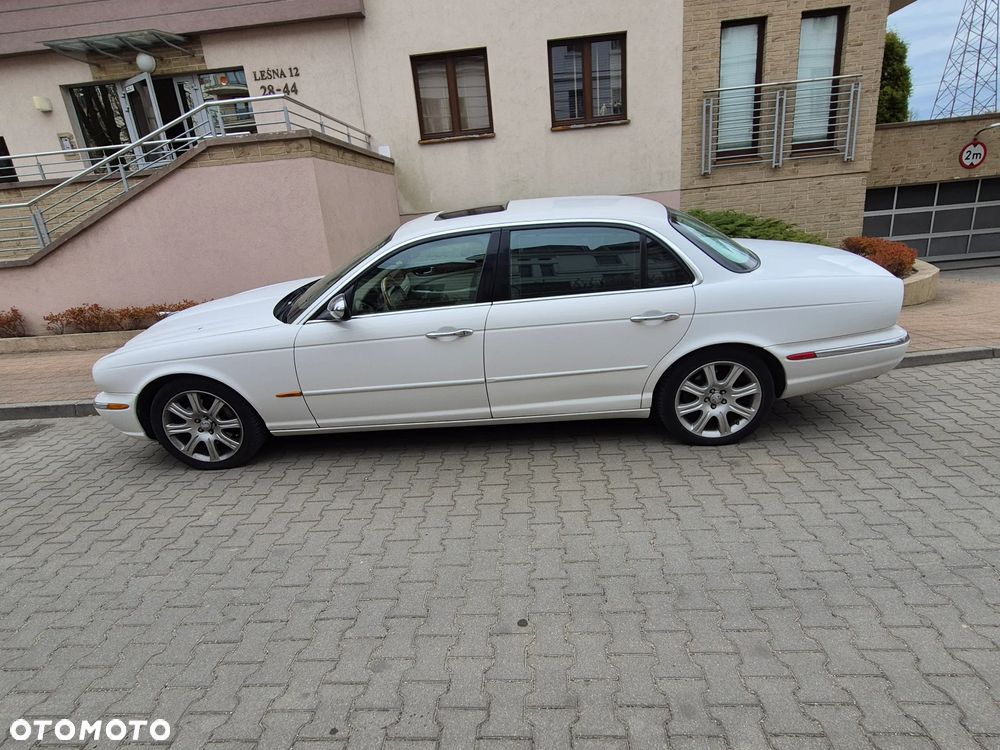 Jaguar XJ XJ8 4.2 LWB - 4