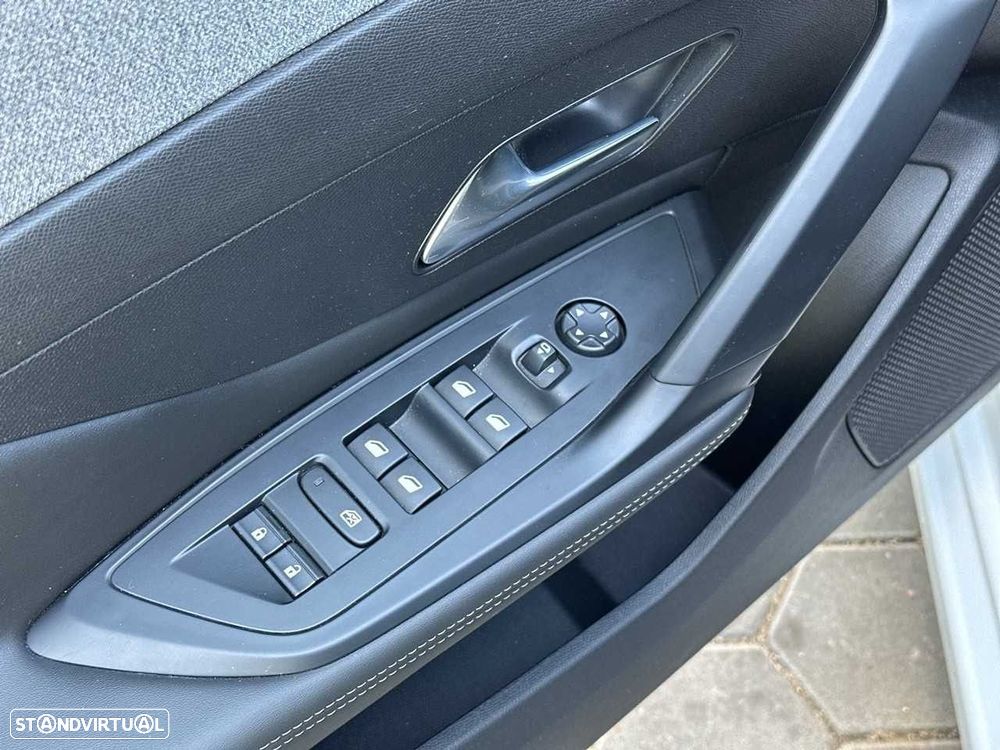 Peugeot 308 SW 1.5 BlueHDi Allure - 23