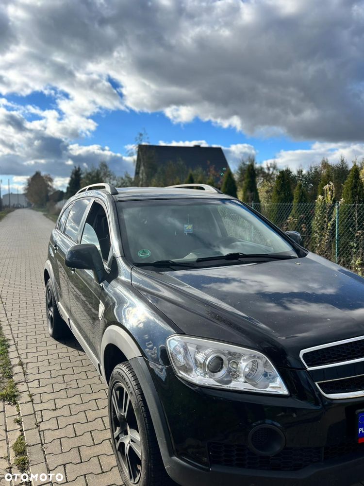 Chevrolet Captiva 2.4 LS 5os - 3