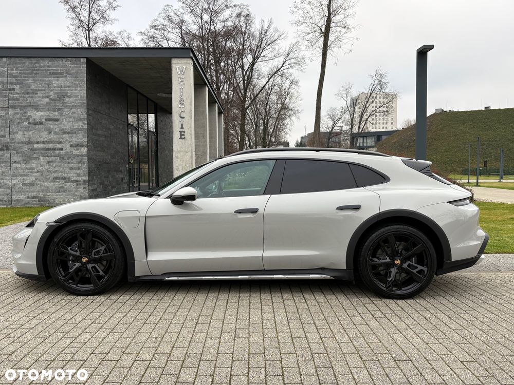 Porsche Taycan 4 - 2