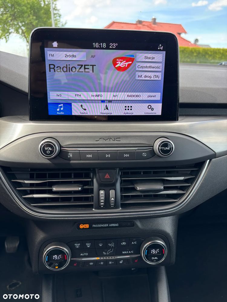 Ford Focus 1.5 EcoBlue Start-Stopp-System ST-LINE X - 22