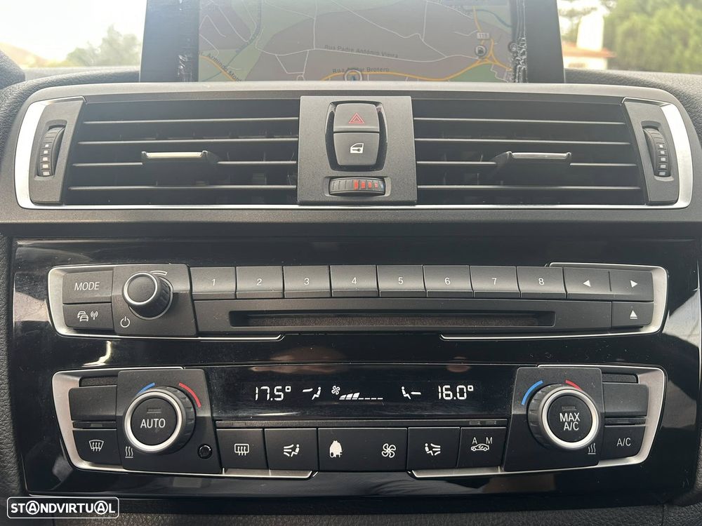 BMW 116 d Sport Line - 23