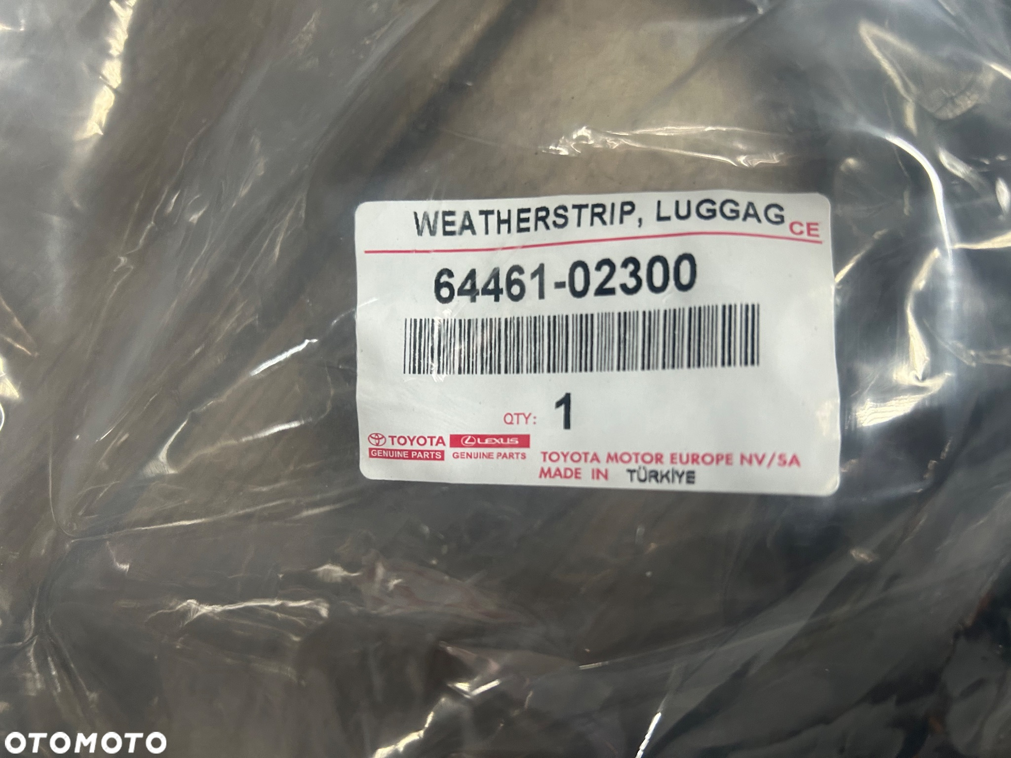 TOYOTA COROLLA E21 SEDAN USZCZELKA KLAPY BAGAŻNIKA TYŁ 64461-02300 NOWA ORG - 2