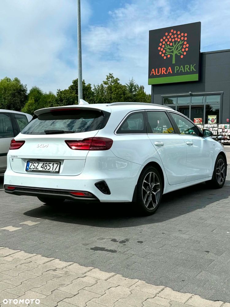 Kia Ceed - 4