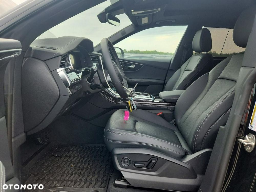 Audi Q8 55 TFSI quattro tiptronic - 7