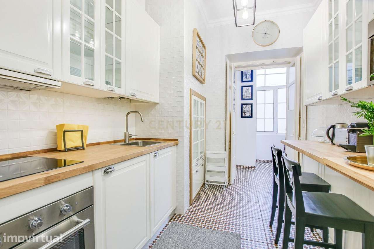 Apartamento T3 para arrendamento em Arroios - Grande imagem: 2/26