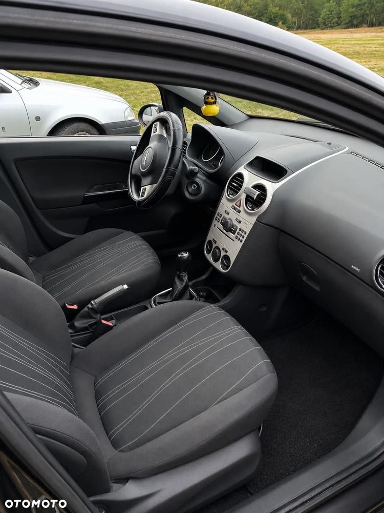 Opel Corsa - 12