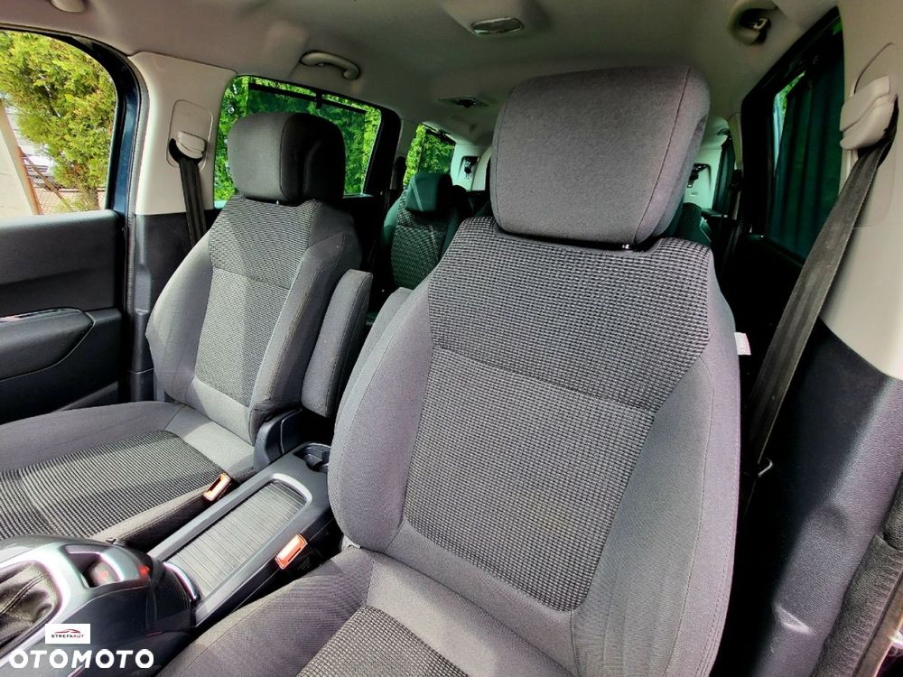 Peugeot 5008 - 28